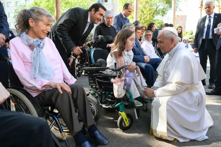 The Pope chooses a center for immigrants and homeless people for his first visit: “Whoever is in Madrid is from Madrid”
