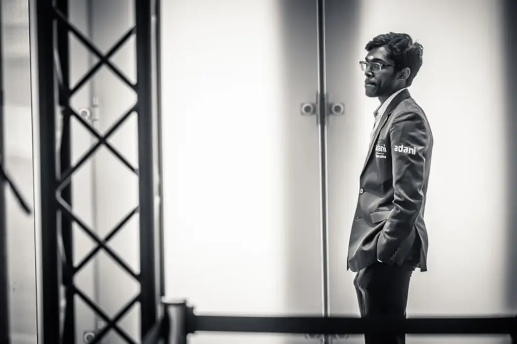 The chess player Carlsen collapses again against Praggnanandhaa, and faces failure in the toughest tournament of the year