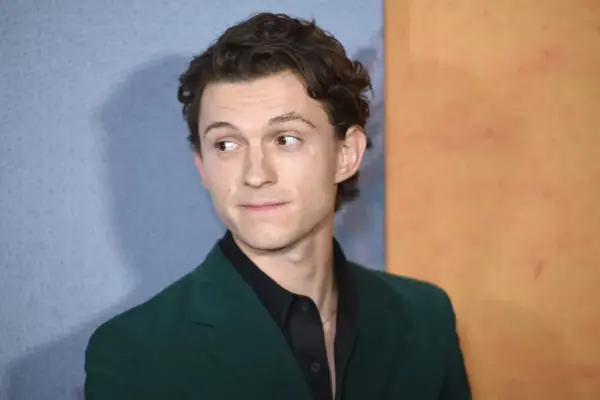 Tom Holland reveals the reason why he doesn't want to host ‘SNL’: his severe dyslexia