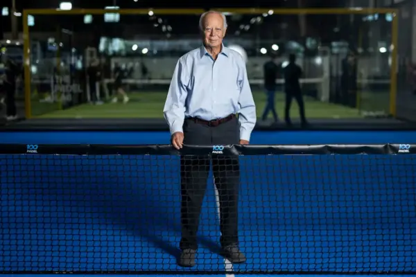 “It would be very unpopular to decapitate padel players,” says Ignacio Soto Borja, co-creator and historian of the successful racket sport