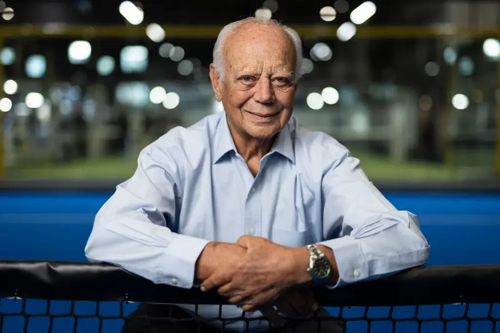 “It would be very unpopular to decapitate padel players,” says Ignacio Soto Borja, co-creator and historian of the successful racket sport