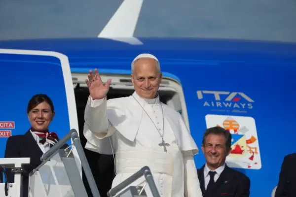 Visit of Pope Leo XIV, live | The Pope's plane is en route to Madrid