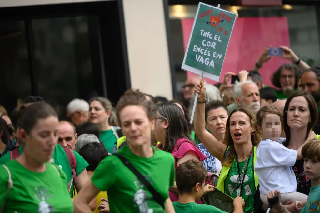 Reality show-style negotiation: Valencian teachers reach the twentieth day of strike without agreement