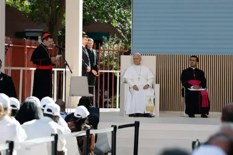 The Pope chooses a center for immigrants and homeless people for his first visit: “Whoever is in Madrid is from Madrid”