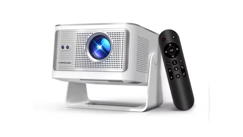 Magcubic Portable Projector.