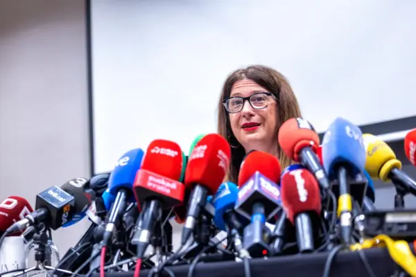 Inside Leire Díez's WhatsApp group or how to try to annul the case of Sánchez's brother: “My priority: the president”