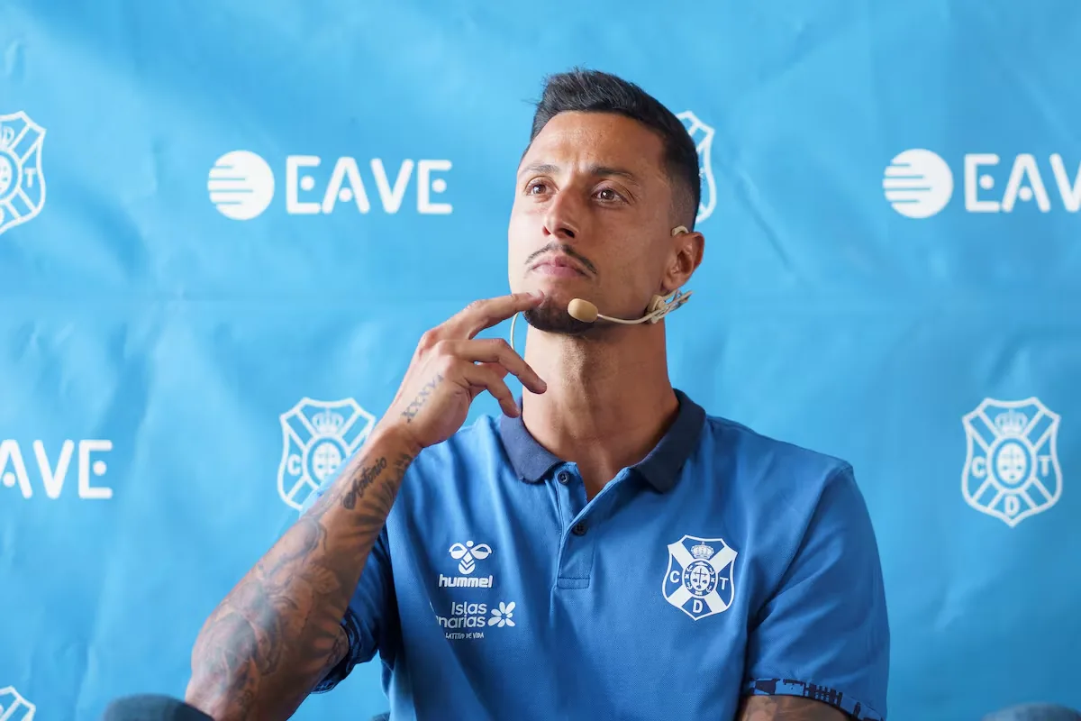 Tenerife player convicted for assaulting and stealing a referee's mobile phone