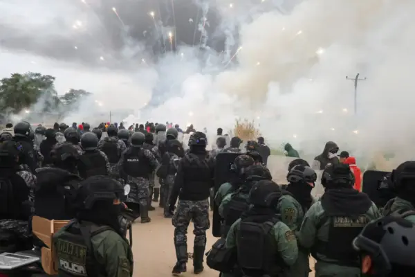 Bolivia, on the verge of a state of emergency
