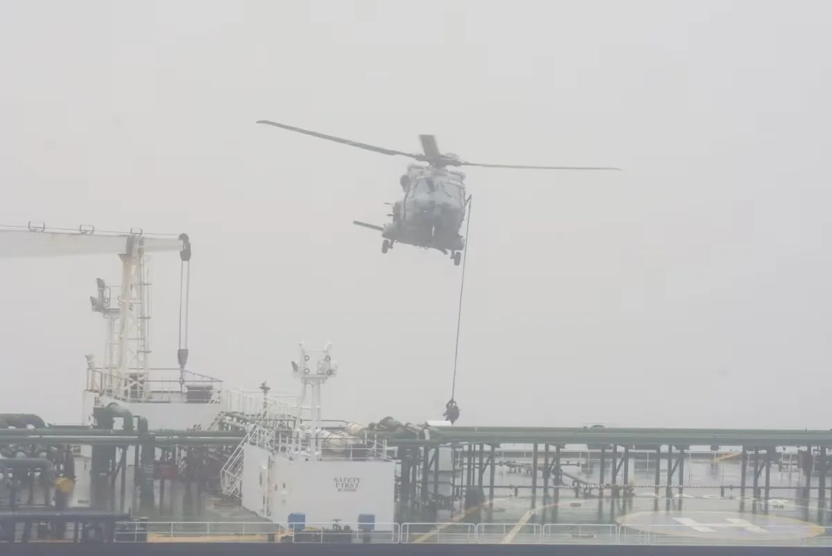 The French Navy intercepts a Russian tanker in the Atlantic