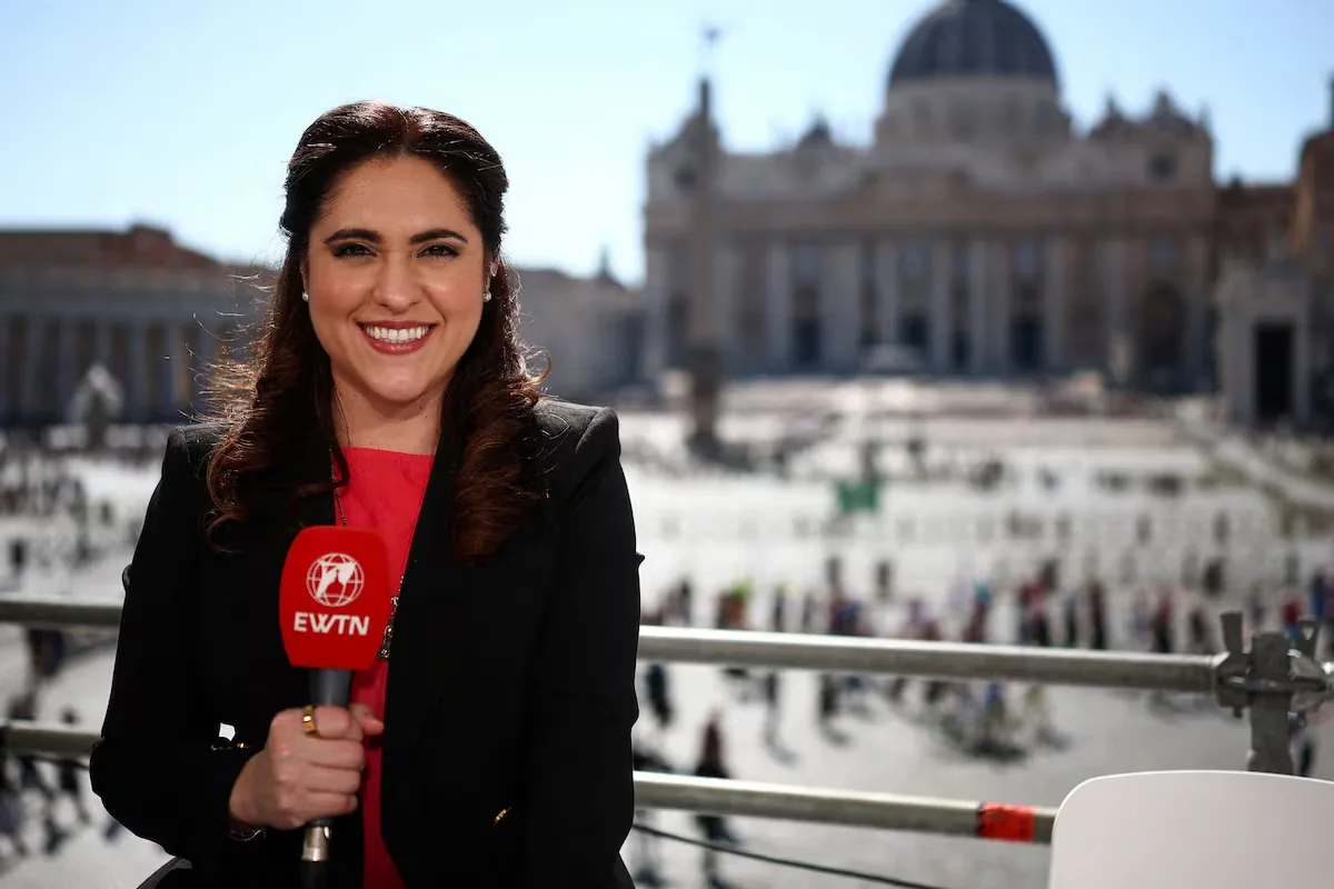 The Pope appoints the head of Vatican communications as the president of an ultra-conservative US television network, hostile to Francis