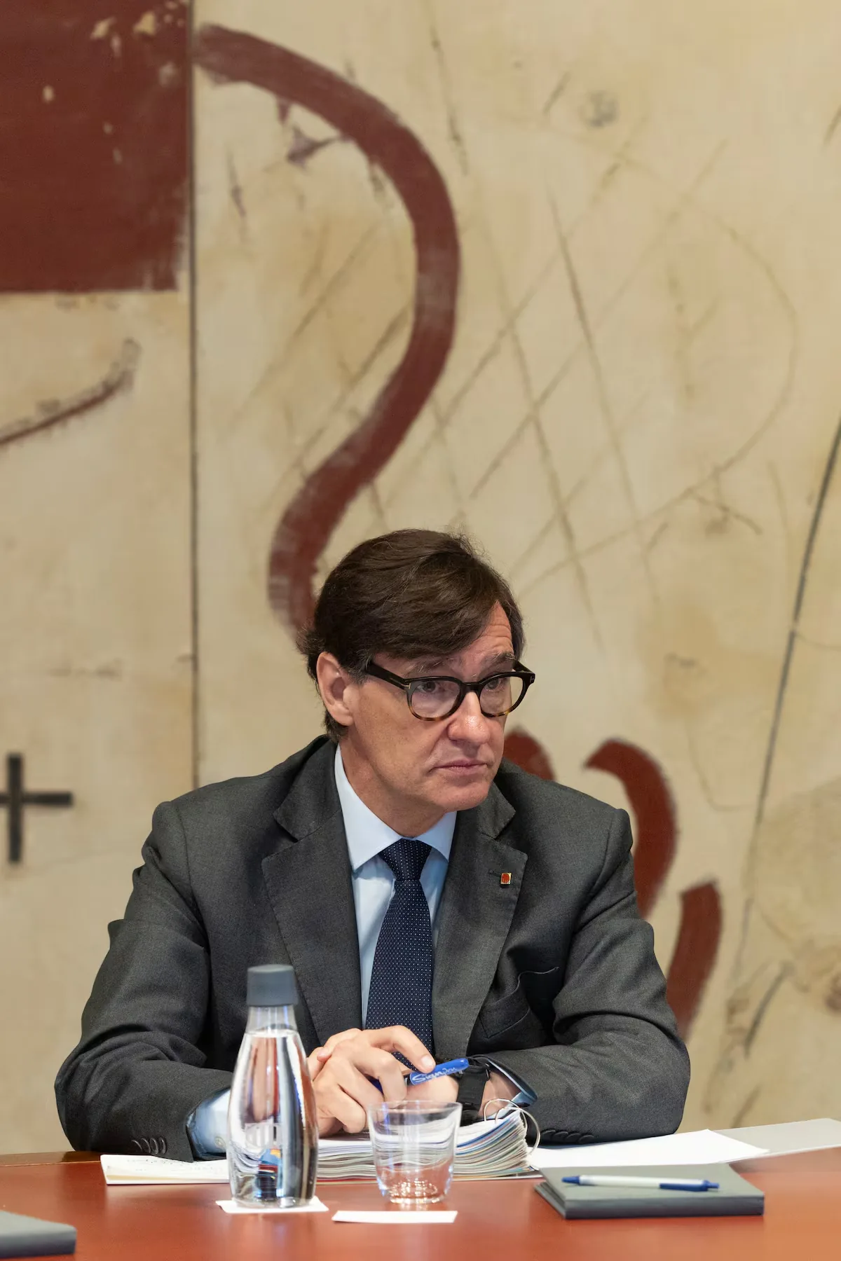 The Parliament of Catalonia rejects Illa appearing this week over the PSOE's judicial cases