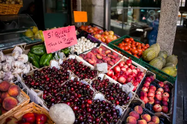 What to buy in June at the market: beautiful sardines arrive, bonito appears, brevas debut, and cherries shine