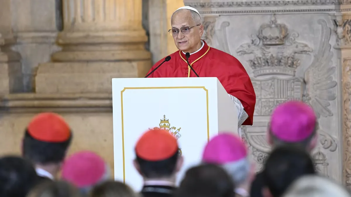 The Pope calls to “flee from identitarian approaches that populate the world with ghosts and enemies”
