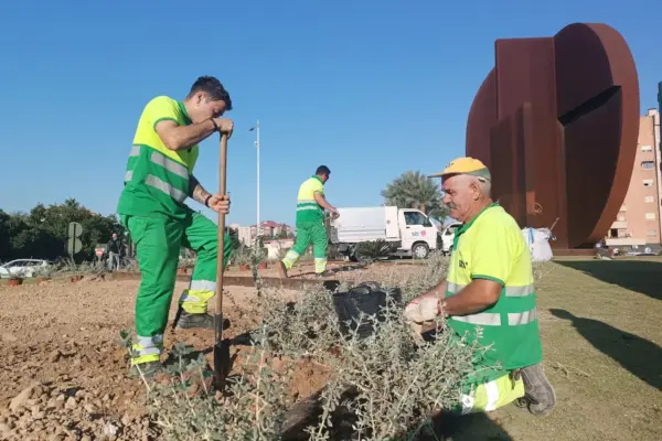 Controversy in Murcia over instructions to employees to leave work to attend a conference by a councilor of the area