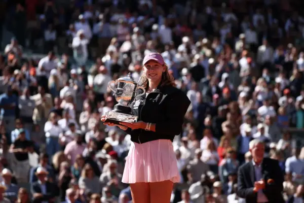 First major for Mirra Andreeva, the triumph that had to come: Roland Garros is hers