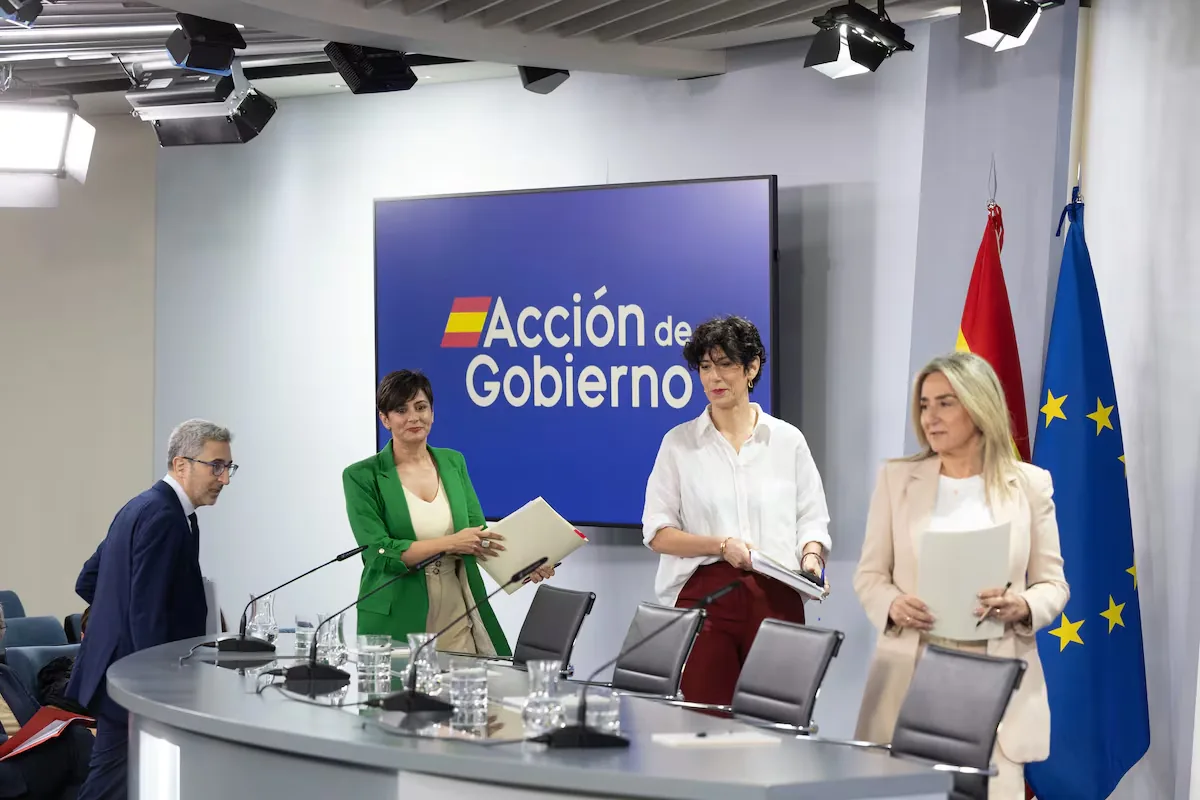 The Government sees the motion of no confidence as impossible due to rejection in Catalonia and the Basque Country of the PP and Vox