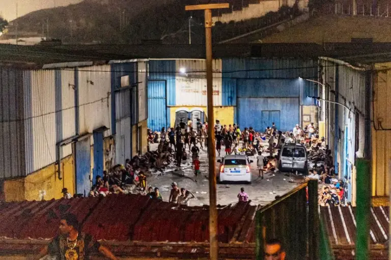 Sánchez denounces a "violation of Spain's territorial integrity" after the arrival of thousands of irregular immigrants in Ceuta