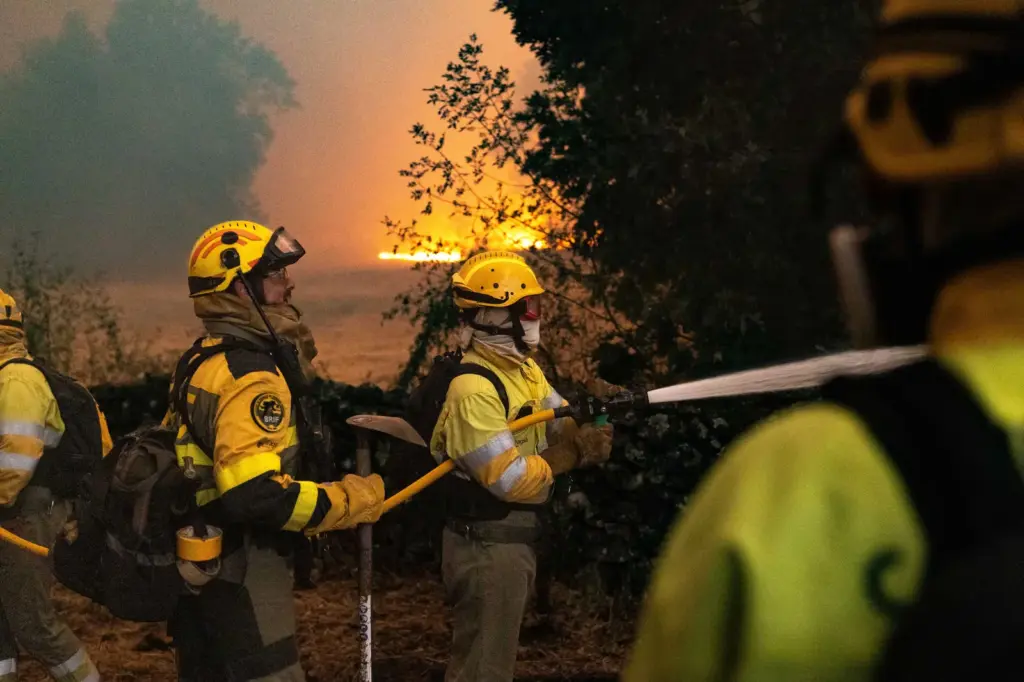 Protecting Casavieja from the fire devil
