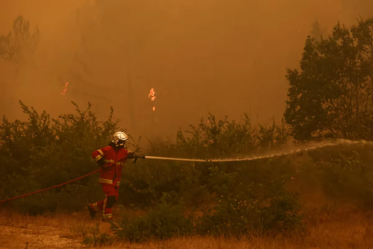 The EU mobilizes its emergency mechanism for the fires in Spain and France and warns: “We are preparing for a serious situation”