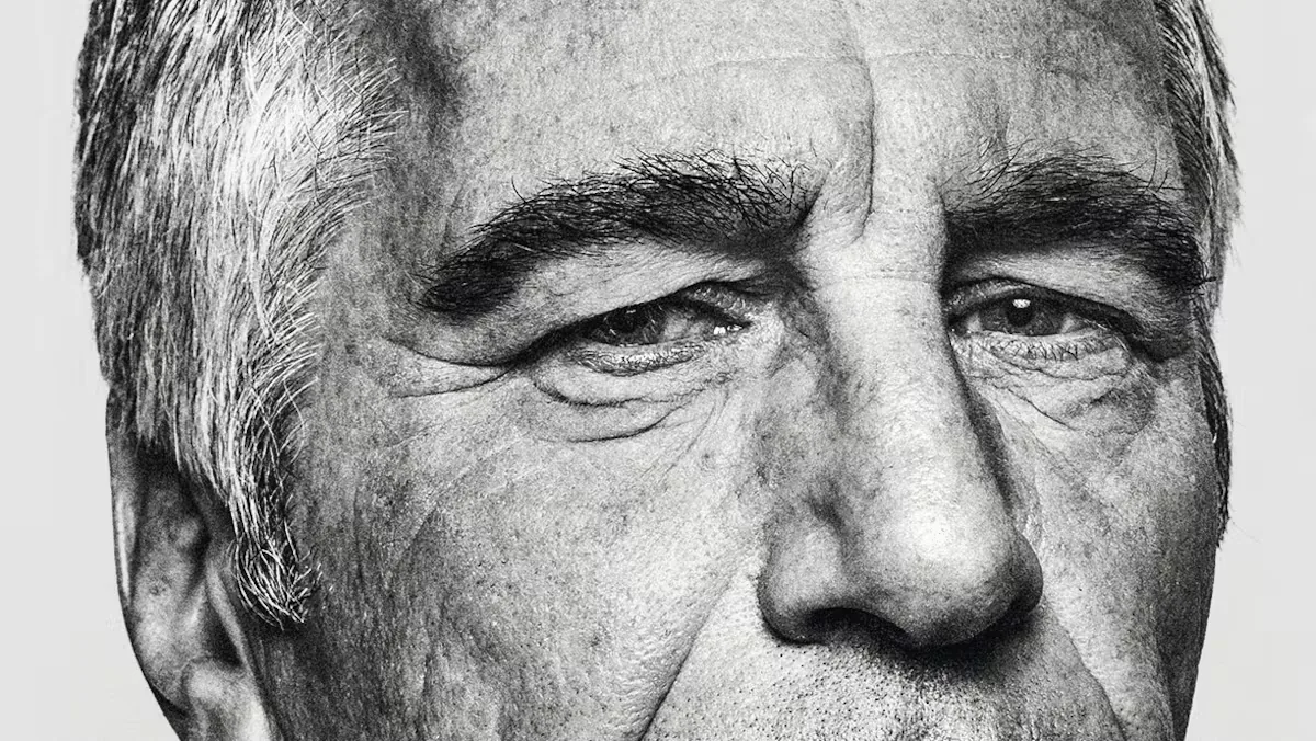 Christopher Anderson, the last man to photograph Epstein: “The first thing I remember is the young woman who opened the door”