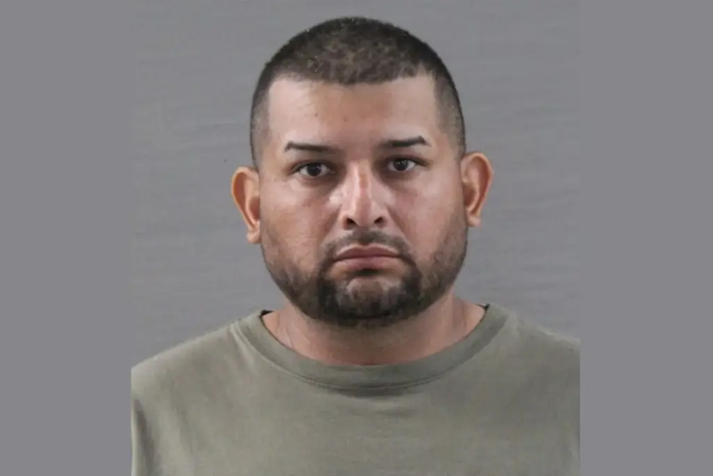 A Texas court charges an American with conspiracy for supplying weapons to the Sinaloa Cartel