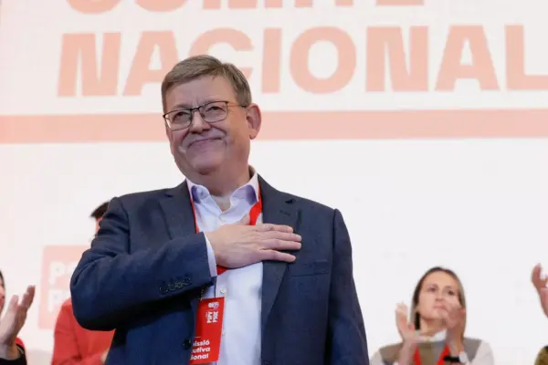 Ximo Puig hires his partner's and former minister Gabriela Bravo's nephew as his ex-president's car driver