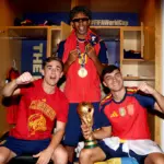This is how it was experienced in the Spain locker room after the World Cup victory: "We danced Argentina"