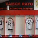 Rayo's squad lashes out at the Community of Madrid and the club: “We want to keep playing in Vallecas, this could have been avoided”