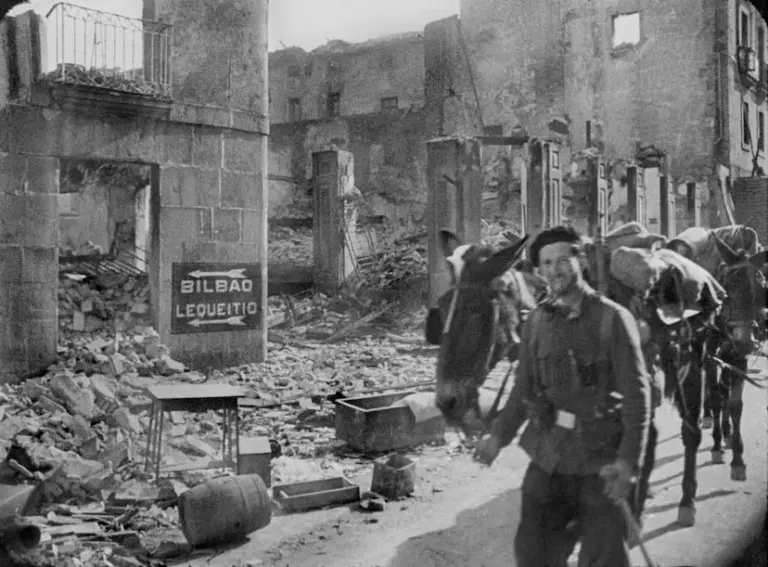Spain, country in arms: how the Civil War was told in United States newsreels