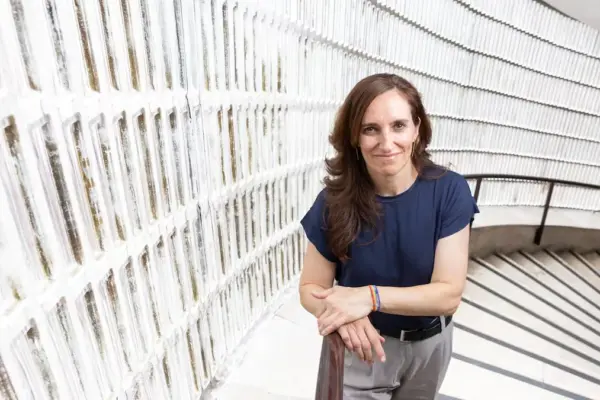 Mónica García: “Partisan logic should not stop a law that seeks to prevent 140 deaths a day”