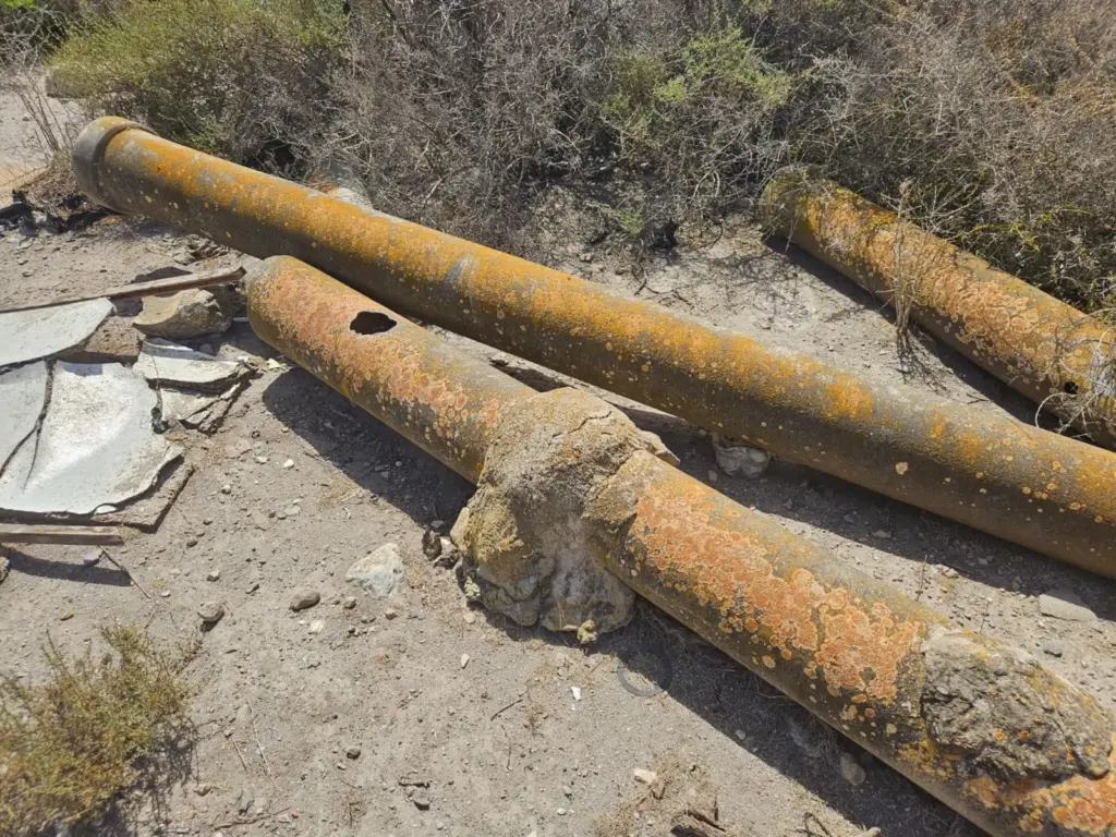 The case of Boqueras Altas, a plot that is pure plastic with tons of waste, explains the problem of Almería