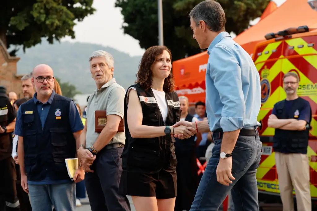 The Government and Ayuso set aside their differences given the magnitude of the fire