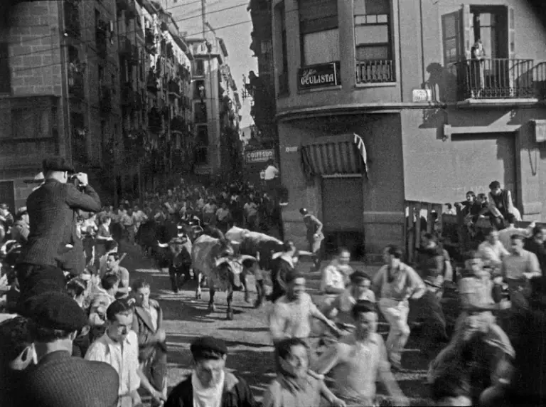 Spain, country in arms: how the Civil War was told in United States newsreels