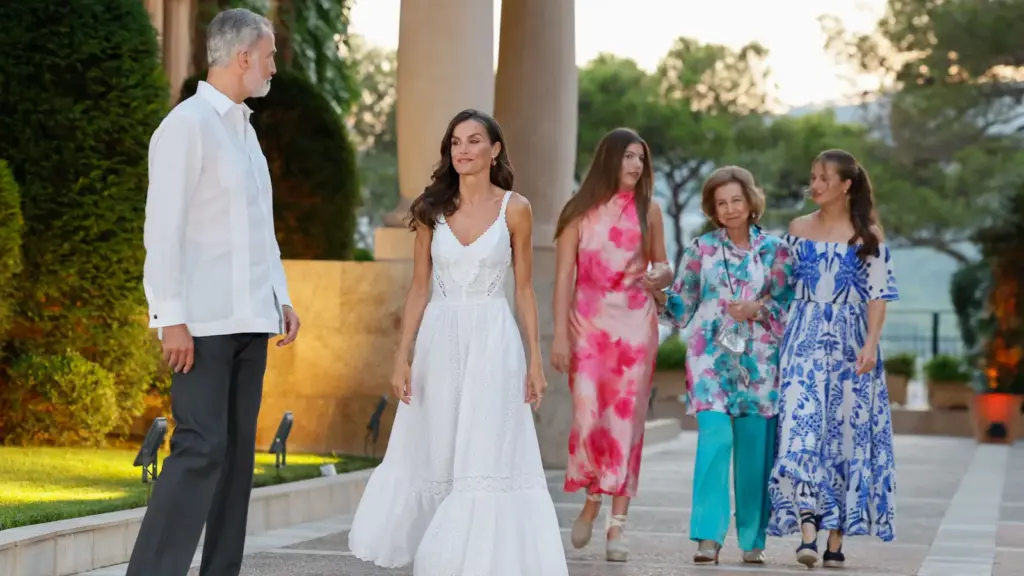 Juan Carlos I returns to Mallorca seven years later: a discreet reunion with Queen Sofía and the celebration of a friend's birthday
