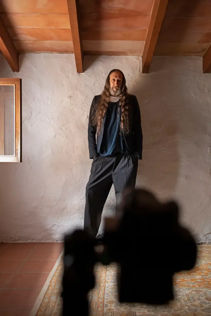 Miguel Adrover, the last free designer: “It seems that all our struggle has only served for the new generations to paint their nails”
