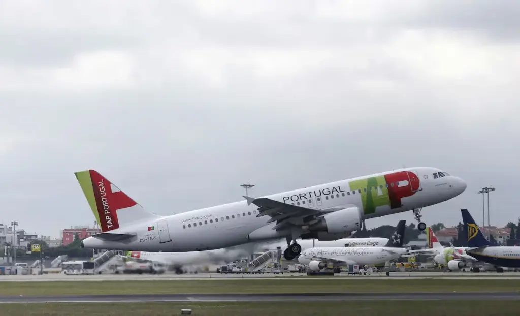 Air France and Lufthansa present their binding offers for the Portuguese TAP