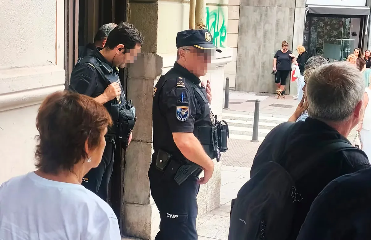 They investigate the murder of a woman in Santander as gender-based violence