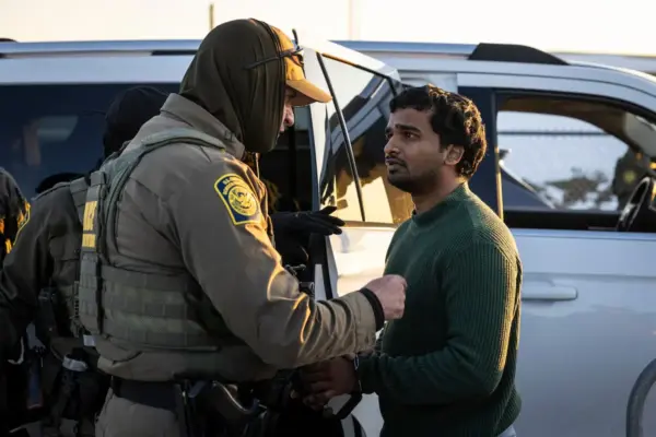 A court rules that bail rights cannot be denied to migrants detained in the US
