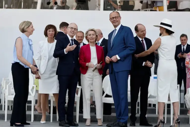 Macron celebrates his last July 14th with a display of European rearmament
