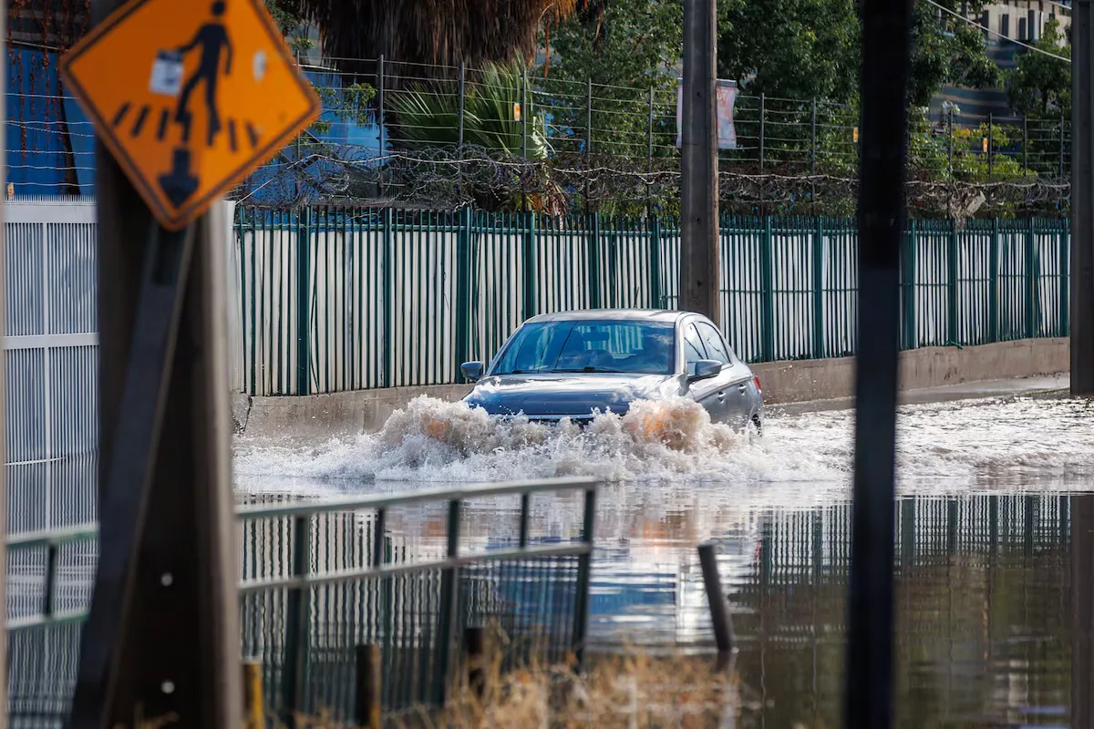 Storm in Chile: red alert for river overflows in the south, rain in Santiago, and class suspensions