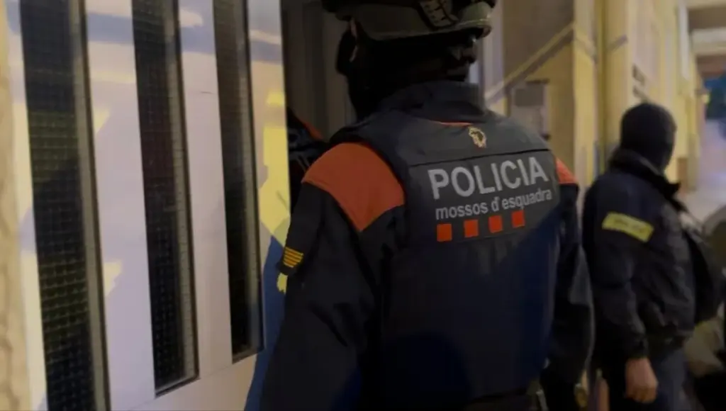 Four detainees and seven firearms seized in a shooting with no injuries in La Mina