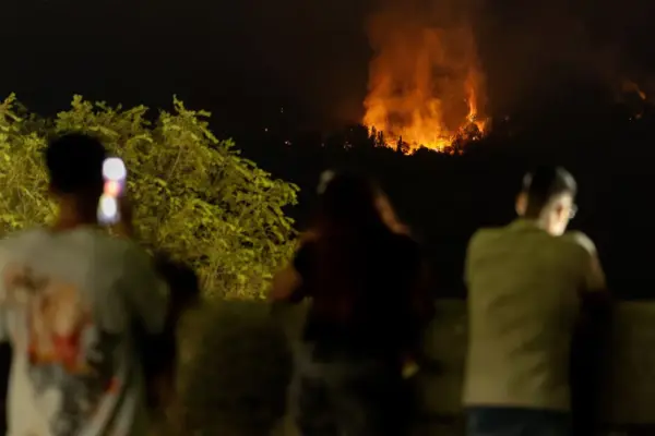 The mega-fire in Ávila and Madrid is already creating its own microclimate and is very difficult to predict