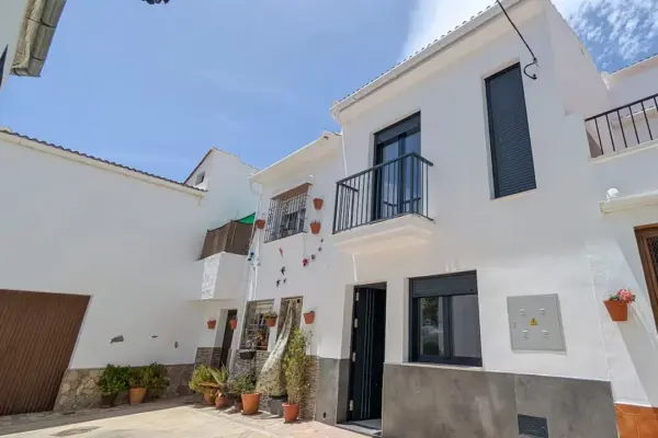 100 square meters, three bedrooms, and a patio: two houses in Málaga are raffled with tickets at 10 euros