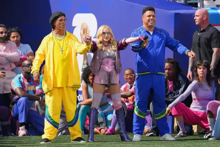 And the World Cup final turned into a Super Bowl: Shakira, Coldplay, BTS, and Dudamel fill the final with music and spectacle