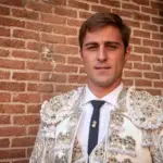 The Valencian bullfighter El Niño de las Monjas suffers a severe goring in the neck in Peru