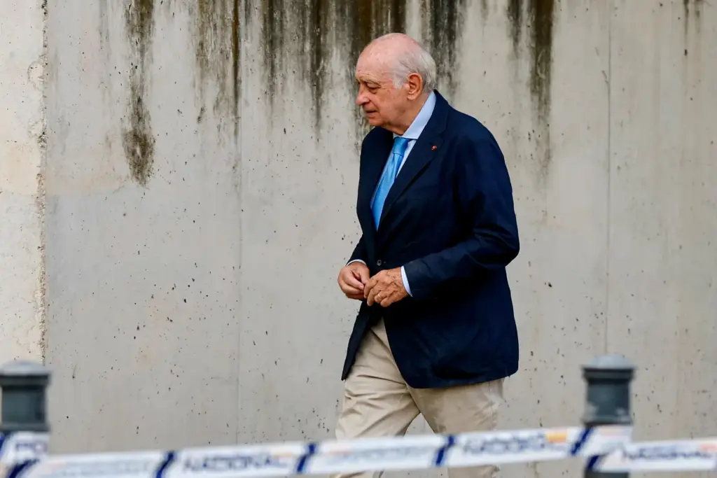 Fernández Díaz alleges that they seek to convict him in Kitchen 'by reason' of his position as minister
