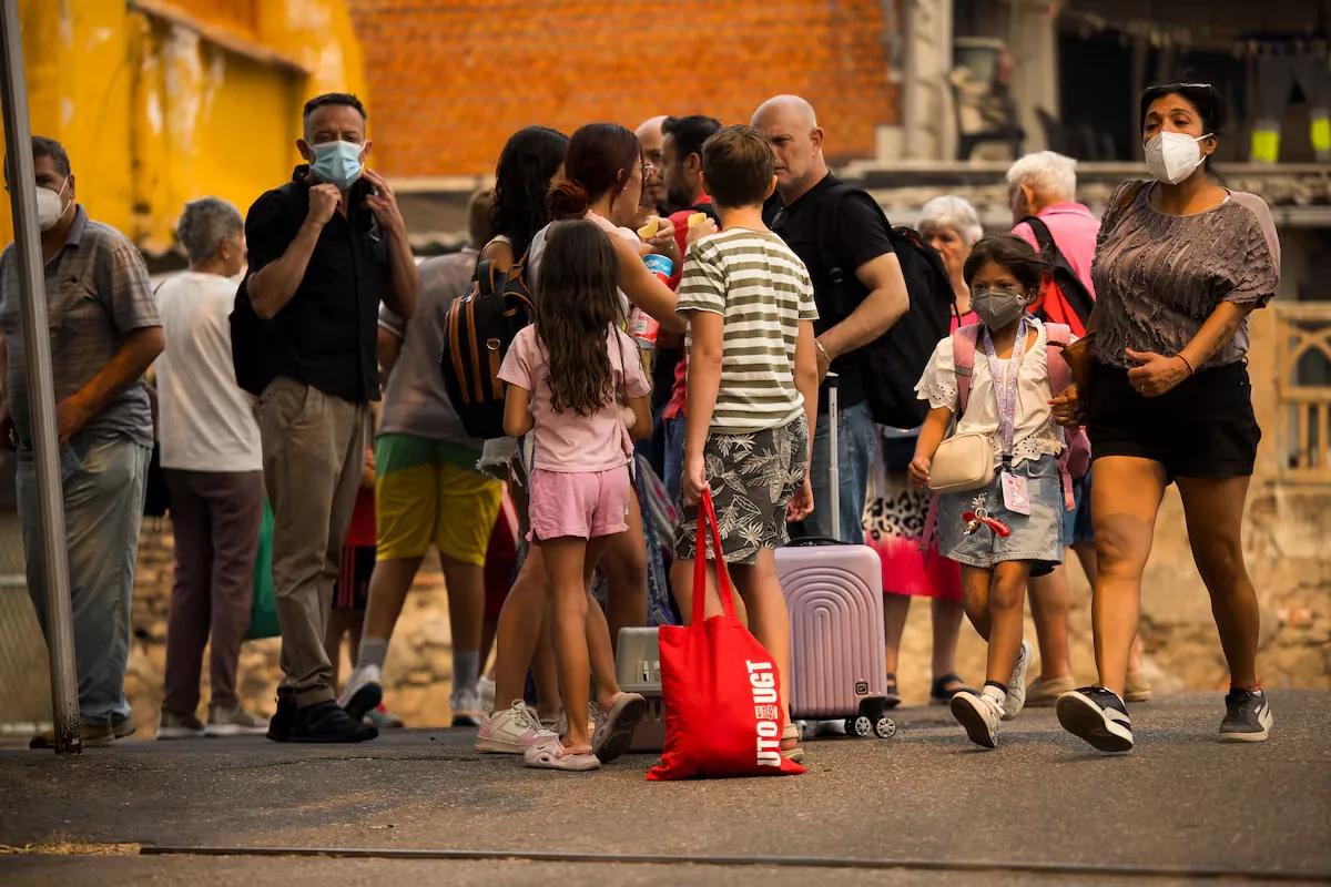 When “evacuation” is the word of the day: children, disabled neighbors, dogs and also authorities