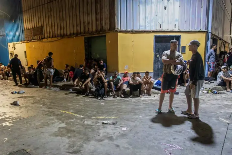 Sánchez denounces a "violation of Spain's territorial integrity" after the arrival of thousands of irregular immigrants in Ceuta