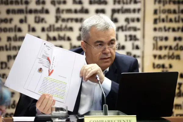 Two PSOE employees point to Cerdán as the person who authorized the expenses and Leire Díez's entry into the party headquarters