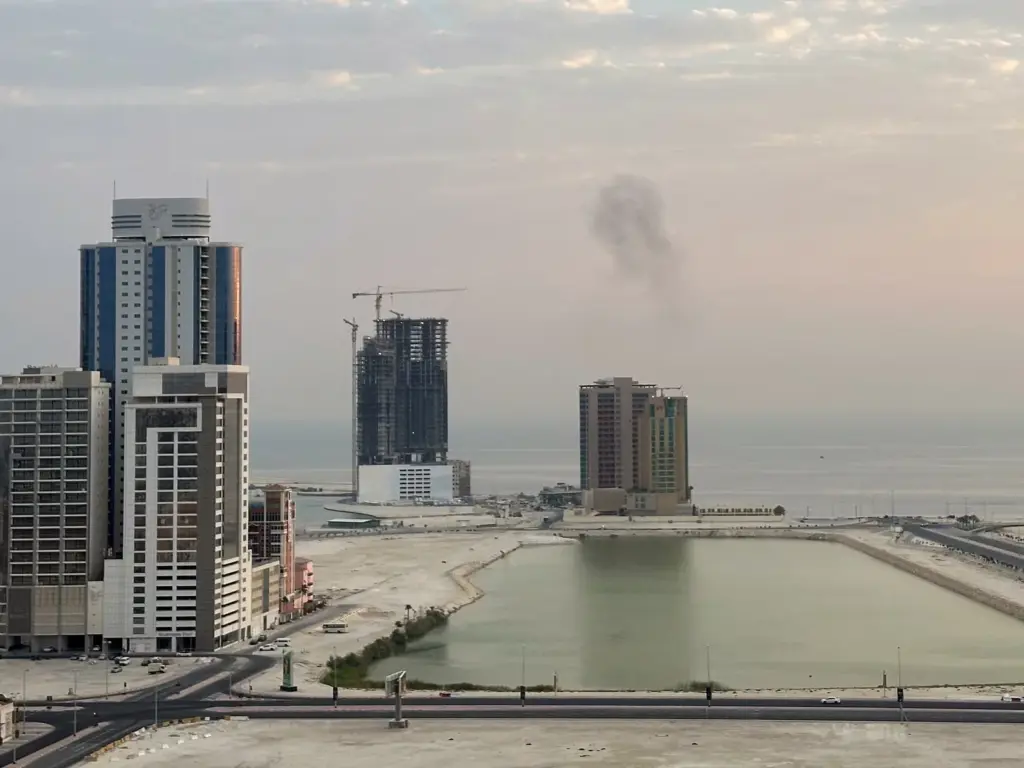United States and Iran return to open war after a week of clashes in Hormuz